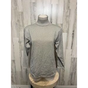 Gray turtle neck